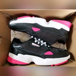 Adidas Falcon Sneakers